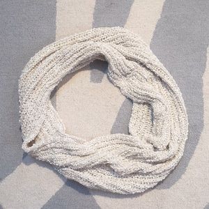 Infinity scarf